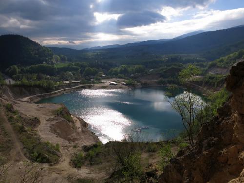 výhled z Jaskyňe nad diamantovým vŕtaním